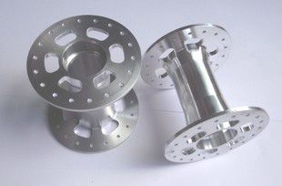 cnc數(shù)控車床加工 (1)